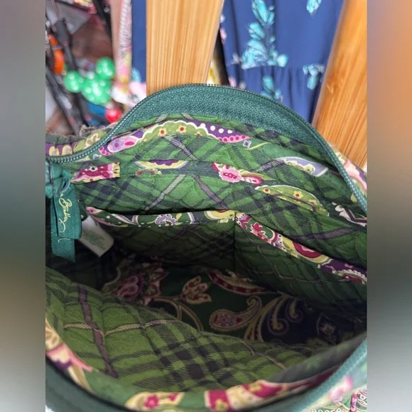 Vera Bradley Green and Pink Quilted Shoulder Bag - Picture 2 of 3